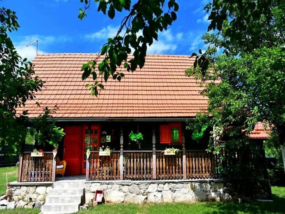 Tetina Kuca Villa Saborsko ภายนอก รูปภาพ